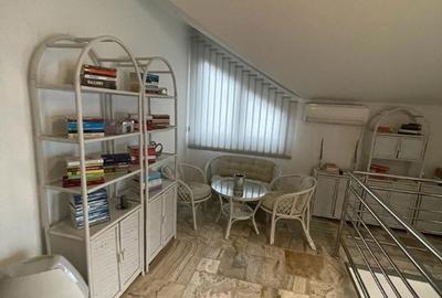 Casă cu 4 camere cu Teren 700 Mp în Grădiște - 8