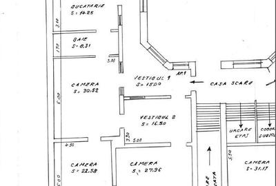 Cladire istorica intre P-ta Balcescu si P-ta Maria - 18