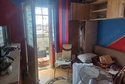 Apartament cu 4 camere semidecomandat în Ferentari - 4