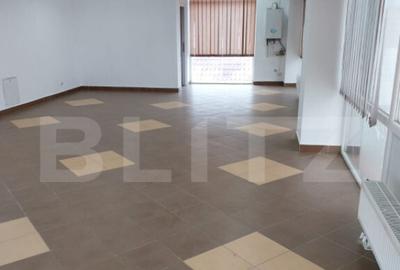 Spatiu comercial, 110 mp, etajul 1, vitrina, zona Burdujeni - 11