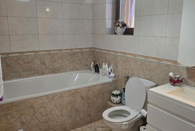 Casă cu 3 camere în Micești - 2