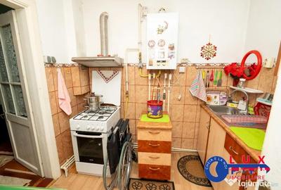 Casă cu 3 camere cu Teren 235 Mp în Central - 6