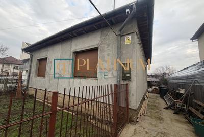 Casă individuală cu 6 camere cu Canalizare în Crișan - 1