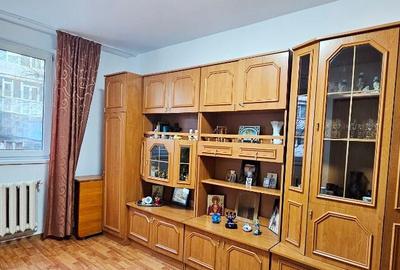 Apartament 1 camera,parter,boxa+spatiu depozitare,zona Scoala nr.2 - 1