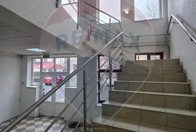 Spațiu comercial, de 450 mp, în Central - 5