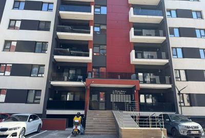 Apartament cu 2 camere în Apărătorii Patriei