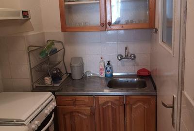 Garsonieră decomandată în Blașcovici