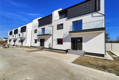 Duplex cu 4 camere cu Canalizare în Prelungirea Ghencea - 1
