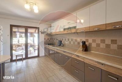 Casă cu 3 camere cu Teren 250 Mp în Urseni - 4