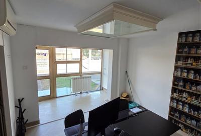 Spațiu comercial, de 51 mp, în Central - 2