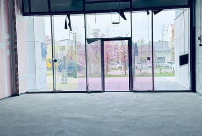 Spațiu comercial, de 111 mp, în Sebastian