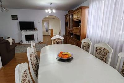 Apartament cu 4 camere în Central - 12