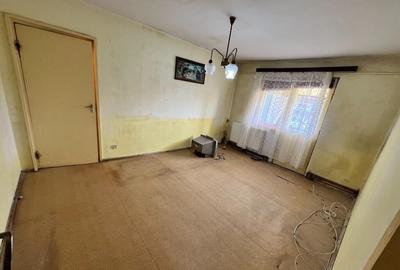 VAND apartament 2 camere semidecomandat,zona Calea Cisnadiei - 1