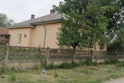 VAND CASA CU TEREN!Comuna Puiesti, jud.Buzau, langa Ramnicu Sarat - 1