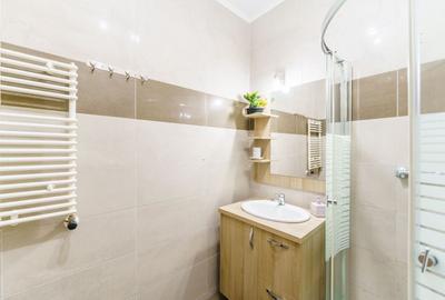 Apartament cu 3 camere decomandat, mobilat în UTA - 7