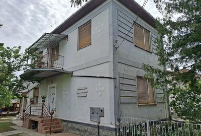 Casă cu 4 camere cu Teren 640 Mp în Central - 2