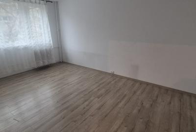 Apartament cu 4 camere decomandat în Drumul Taberei - 13