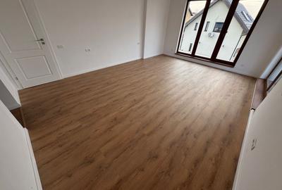 Casă individuală cu 5 camere cu Canalizare în Balotești - 11