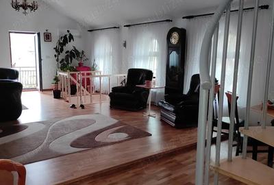 Casă cu 5 camere în Central - 4