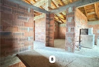 Vila individuala cuplata, la rosu, cu toate utilitatile, P+1+M, 253mp teren, in - 9