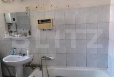 Casa 4 camere , teren 285 mp, zona semi-centrala - 19