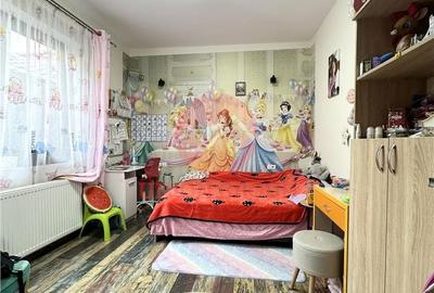 Casă cu 4 camere cu Teren 300 Mp în Central - 4
