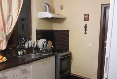 Casă cu 5 camere cu Teren 500 Mp în Domnești - 2