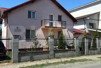 Casa de vanzare in Dumbravi?a loca?ie centrala