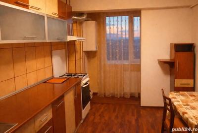 Apartament cu 3 camere decomandat în Micro 18 - 2