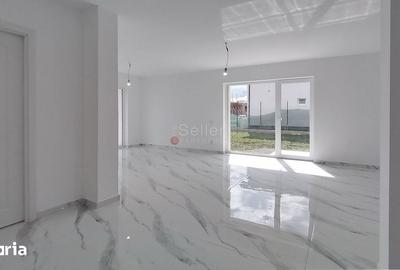 Casă cu 3 camere cu Teren 500 Mp în Noua - 14