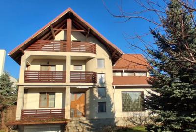 Casă cu 5 camere cu Teren 698 Mp în Albert - 2