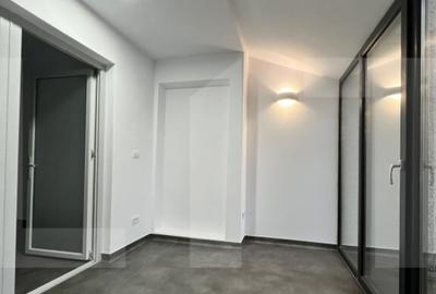 Spa?iu comercial 65 mp zona Ceta?ii - 1