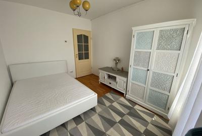 Apartament cu 3 camere decomandat în Zorilor - 2