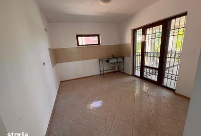 Casă cu 4 camere cu Teren 2704 Mp în Orlești - 15