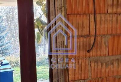 Spațiu comercial, de 100 mp, în Central