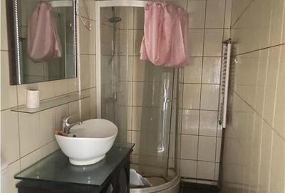 Apartament 3 camere , zona Longinescu - Gara , decomandat 70 - 11