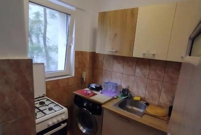 Dristor fizicienilor etaj 2 - 10