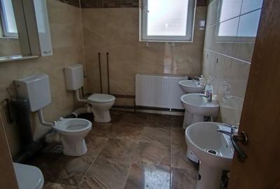Casă cu 4 camere cu Canalizare în Central - 14
