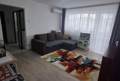 Apartament cu 3 camere semidecomandat în Central - 2