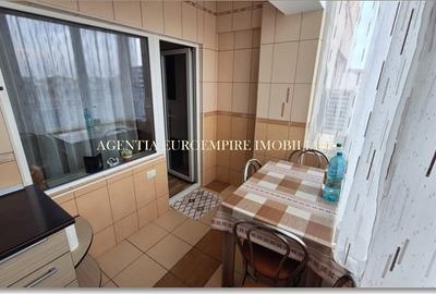 Apartament de inchiriat in Constanta, Inel II - 3 camere decomandat - 4