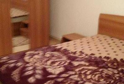 Apartament cu 3 camere decomandat în Turnișor - 2