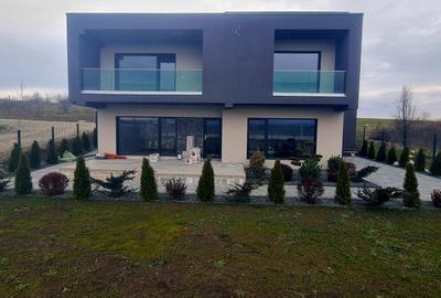Casă cu 4 camere cu Canalizare în Sud-Est - 4