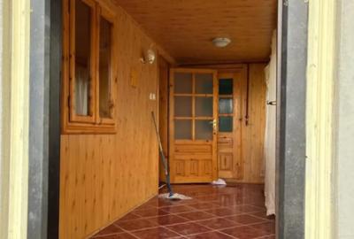 Casă cu 3 camere cu Teren 900 Mp în Central - 2