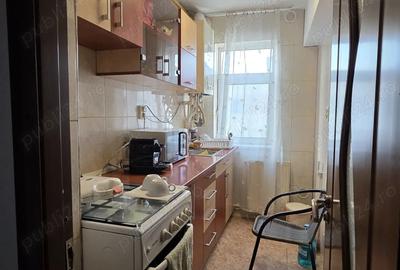 Vand apartament in zona 23 august - 3