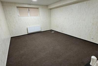 Spațiu comercial, de 50 mp, în Apărătorii Patriei - 1