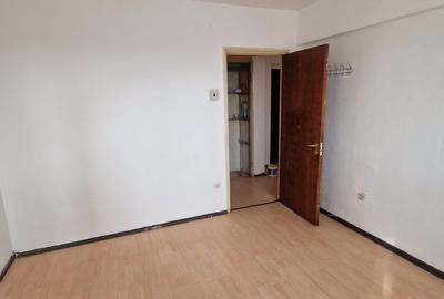 Apartament cu 2 camere decomandat în Malu Roșu - 9