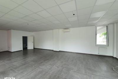 Spațiu comercial, de 68 mp, în Decebal - 3