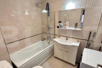 Apartament cu 3 camere decomandat în Iosia