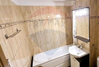 Apartament spatios cu loc de parcare privat in zona Palazu Mare - 7