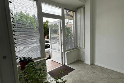 Spațiu comercial, de 40 mp, în Central - 1